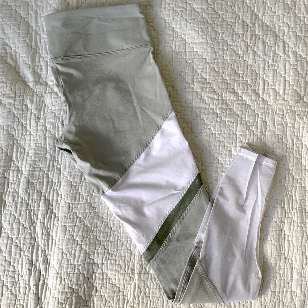 Alo Yoga Sheila legging